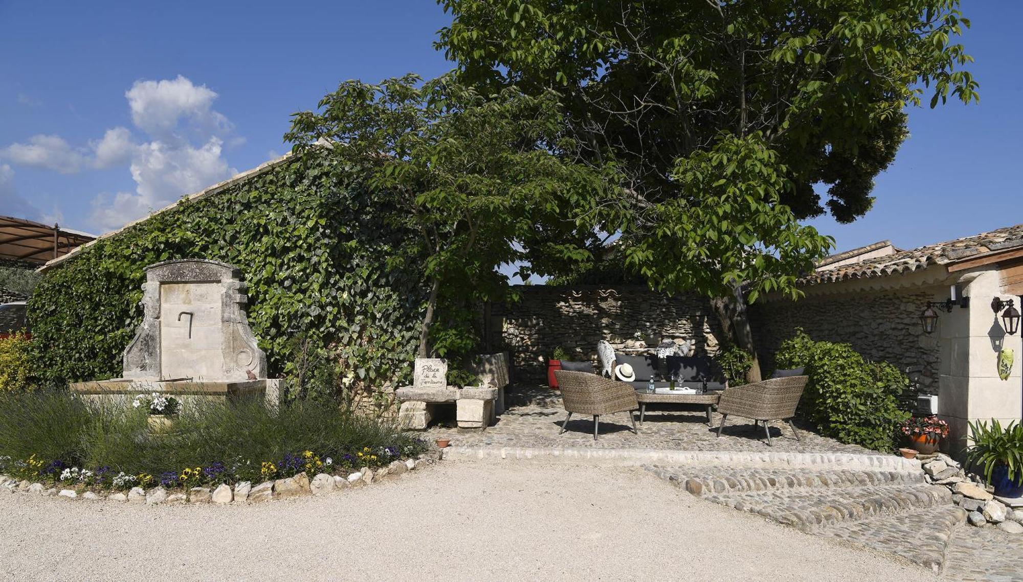 Bastide Des Demoiselles Bed & Breakfast Roussillon  Exterior photo